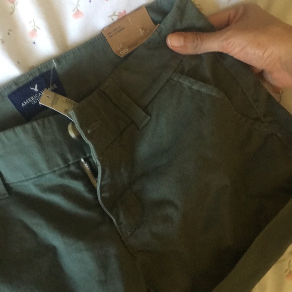 American Eagle Mid fit shorts - Picture 4 of 4